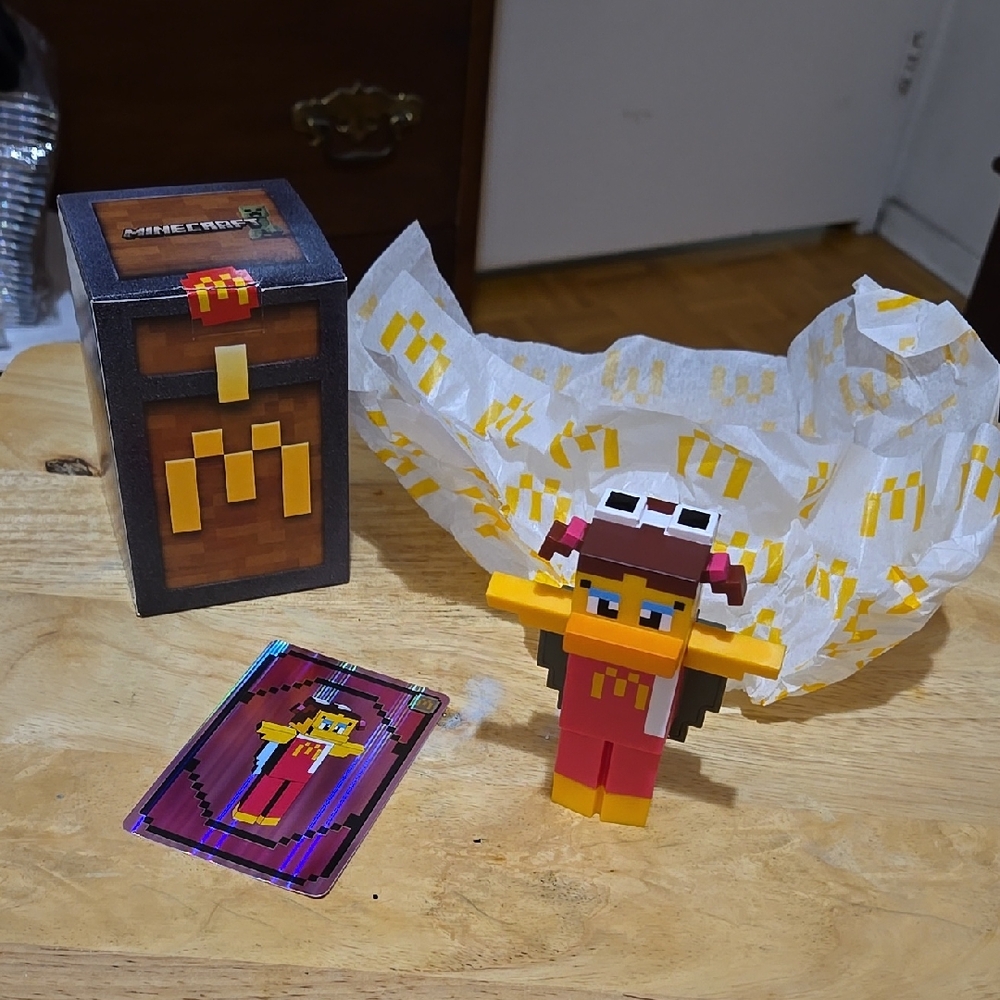 2025 McDonald's Minecraft Birdie Wings Toy With Unused Code Card